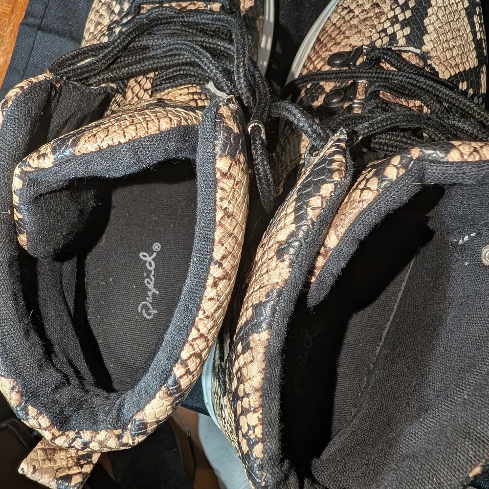 Qupid women's high-top platform sneakers, tan and black Snakeskin Size 8 Women - Picture 6 of 7